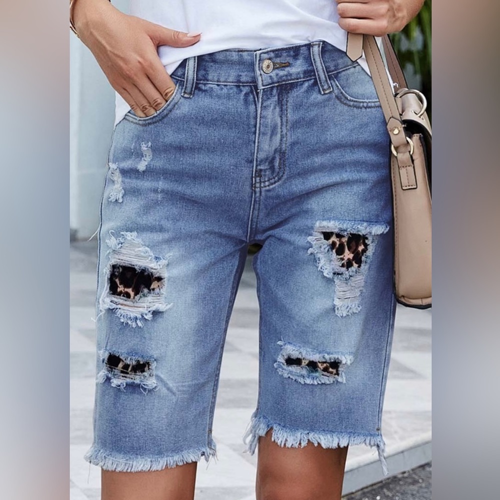 Floral Blooming Lt Blue Distressed Leopard Patchwork Denim Shorts XXL **NEW**